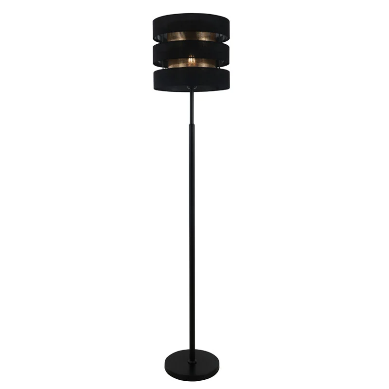 De ce să alegeți o lampă de podea neagră cu umbră dublă pentru decorul de acasă?