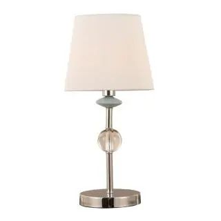 Pot înlocui un bec mai puternic în lampa mea de masă dacă nu este suficient de luminos?